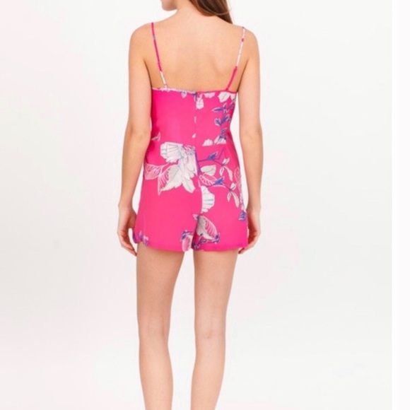 Like NEW Yumi Kim Lea Floral Romper with pockets in pink size S - Picture 3 of 7